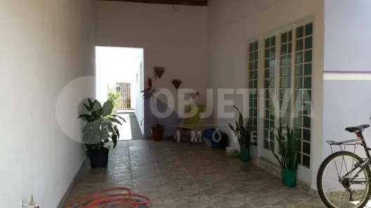 Casa com 3 Quartos à venda, 99m² no Jardim Canaã, Uberlândia