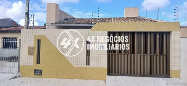 Casa com 3 Quartos à venda, 200m² no Jabotiana, Aracaju