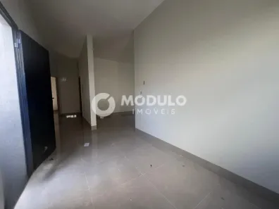 Casa com 3 Quartos à venda, 80m² no Segismundo Pereira, Uberlândia