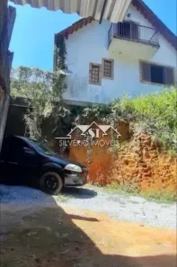 Casa com 2 Quartos à venda, 100m² no Quarteirão Brasileiro, Petrópolis