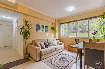 Apartamento com 2 Quartos à venda, 51m² no Azenha, Porto Alegre