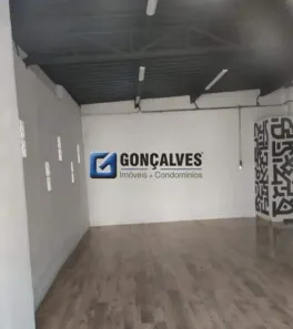 com 3 Quartos para alugar, 274m² no Centro, Diadema