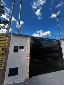 Casa com 2 Quartos para alugar, 90m² no Moinho dos Ventos, Goiânia