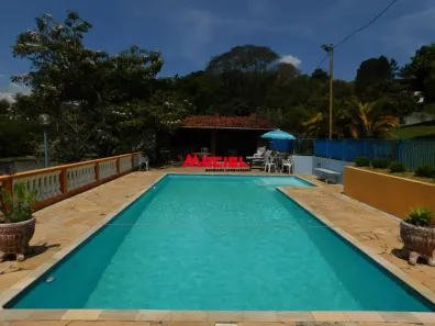 Fazenda/Sítio com 4 Quartos à venda, 266m² no Jardim Estância Brasil, Atibaia