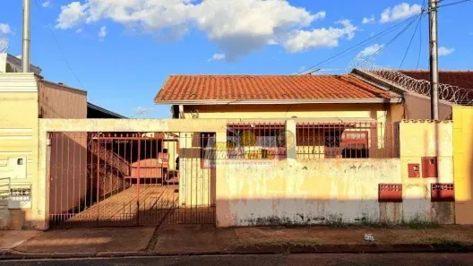 Casa com 2 Quartos à venda, 137m² no Santa Marta, Uberaba