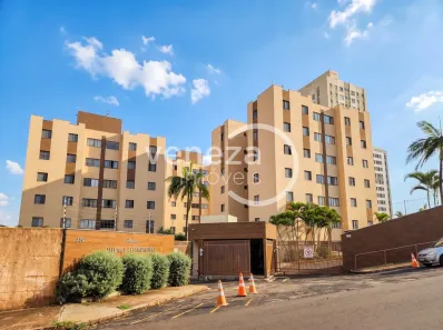 Apartamento com 3 Quartos para alugar, 67m² no Amaro, Londrina