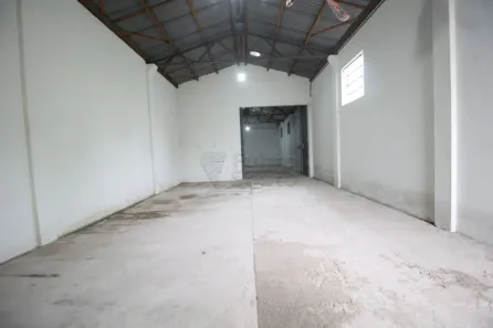 Prédio Comercial para alugar, 182m² no Três Vendas, Pelotas