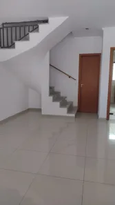 Casa de Condomínio com 3 Quartos para alugar, 100m² no Jardim Santa Izabel, Cotia