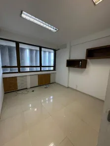 Sala Comercial para alugar, 52m² no Renascença, São Luís