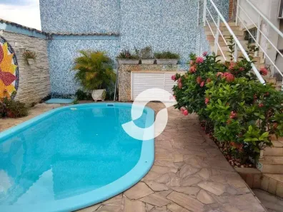 Casa com 3 Quartos à venda, 310m² no Piratininga, Niterói