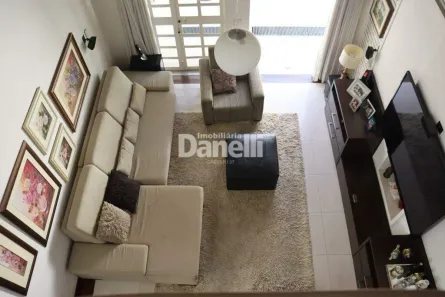 Sobrado com 4 Quartos à venda, 276m² no Parque São Jorge, Taubaté