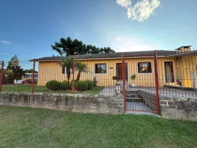 Casa com 2 Quartos à venda, 76m² no Moura, Gramado