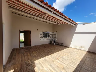 Casa com 2 Quartos à venda, 130m² no Laranjeiras, Uberlândia