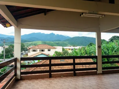 Casa com 6 Quartos à venda, 165m² no Cidade Jardim Itatiaia, Itatiaia