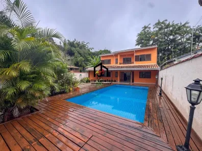 Casa com 4 Quartos à venda, 300m² no Barra da Lagoa, Ubatuba