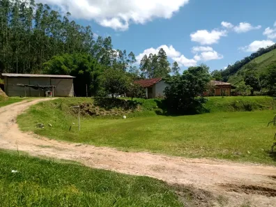 com 3 Quartos à venda, 10000m² no Centro, Natividade da Serra