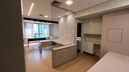 Sala Comercial para alugar, 34m² no Adrianópolis, Manaus