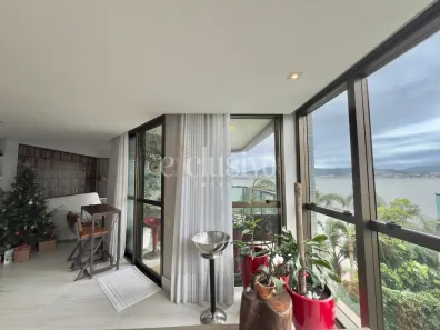 Apartamento com 2 Quartos à venda, 130m² no Coqueiros, Florianópolis