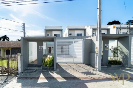 Casa com 3 Quartos à venda, 178m² no Bom Retiro, Joinville
