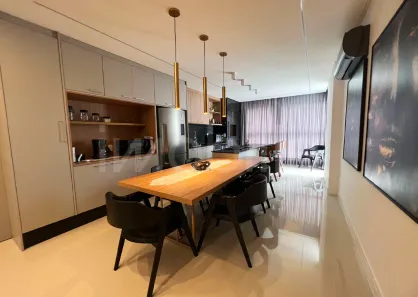 Apartamento com 3 Quartos à venda, 123m² no Meia Praia, Itapema
