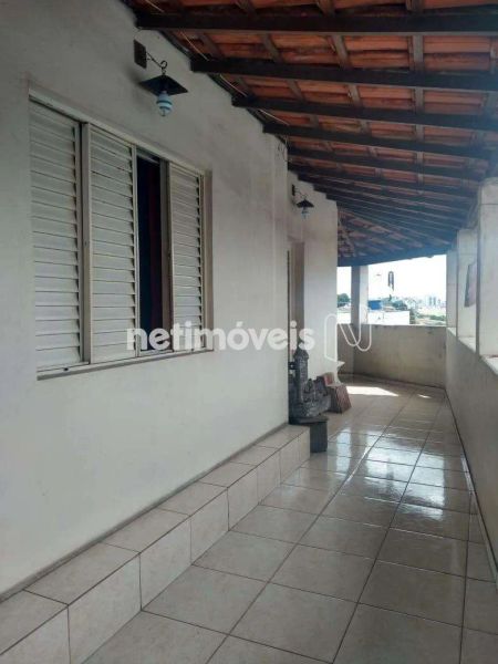 Casa com 3 quartos — Dom Joaquim, Belo Horizonte