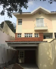 Casa de Condomínio com 3 Quartos para alugar, 160m² no Jardim Barbacena, Cotia