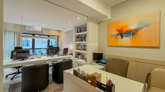 Sala Comercial à venda, 32m² no Petrópolis, Porto Alegre