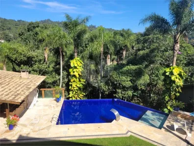 Casa de Condomínio com 3 Quartos para alugar, 230m² no Roseira, Mairiporã