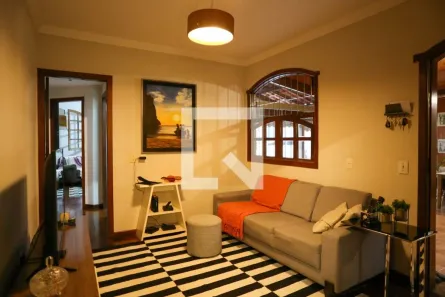 Casa com 4 Quartos à venda, 250m² no Santa Tereza, Belo Horizonte