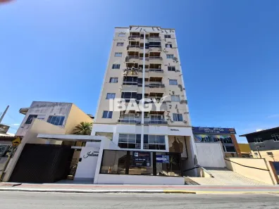 Apartamento com 2 Quartos para alugar, 65m² no Areias, São José