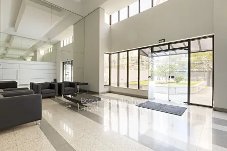 Prédio Comercial para venda ou aluguel, 2000m² no Jardim Londrina, São Paulo