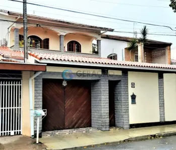 Sobrado com 5 Quartos à venda, 159m² no Jardim Ismênia, São José dos Campos