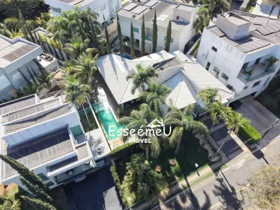Sobrado com 3 Quartos à venda, 320m² no Condomínio do Lago, Goiânia