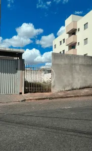 Lote/Terreno à venda, 360m² no Santa Mônica, Uberlândia