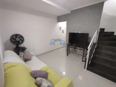 Casa de Condomínio com 2 Quartos à venda, 50m² no Maracanã, Praia Grande