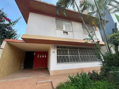 Sobrado com 5 Quartos para alugar, 230m² no Ponta da Praia, Santos