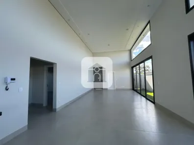 Casa de Condomínio com 3 Quartos à venda, 220m² no Jardim Botânico, Uberlândia