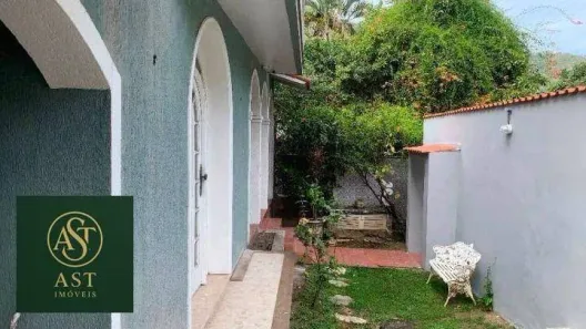 Casa com 5 Quartos à venda, 200m² no Pendotiba, Niterói