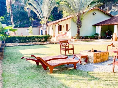 Casa com 3 Quartos à venda, 270m² no Pedro do Rio, Petrópolis