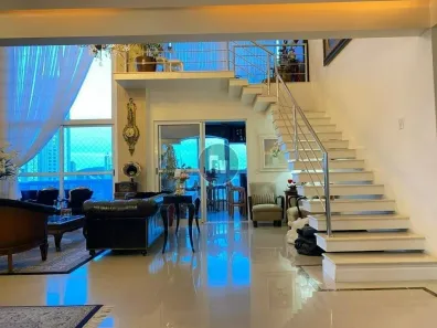 Apartamento com 3 Quartos para alugar, 255m² no Centro, Balneário Camboriú