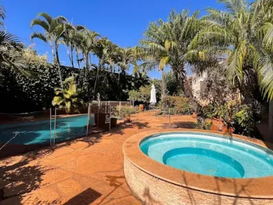 Casa de Condomínio com 3 Quartos à venda, 365m² no Jardim Karaíba, Uberlândia