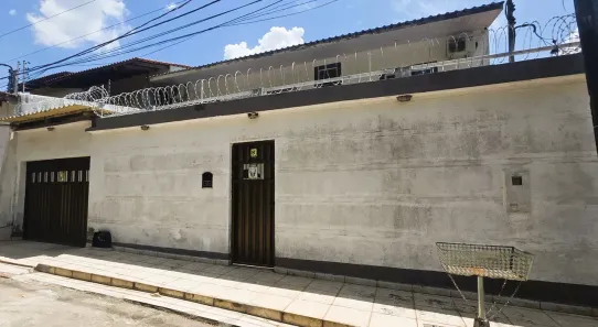 Casa com 4 Quartos à venda, 250m² no Lírio do Vale, Manaus