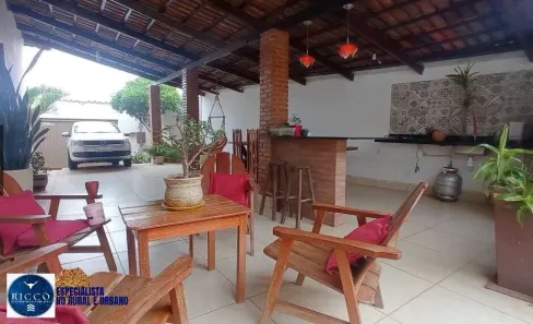 Casa com 4 Quartos à venda, 250m² no Setor Gentil Meireles, Goiânia