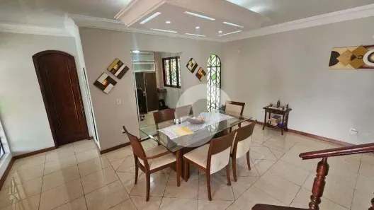 Casa de Condomínio com 3 Quartos à venda, 259m² no Maria Paula, Niterói