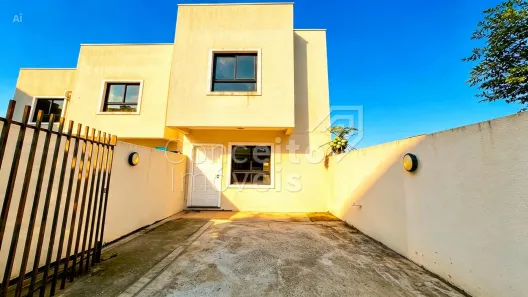 Sobrado com 2 Quartos à venda, 61m² no Uvaranas, Ponta Grossa