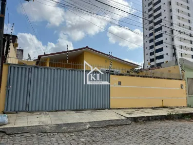 Casa com 4 Quartos à venda, 168m² no Lagoa Nova, Natal