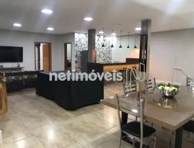 Casa com 4 Quartos à venda, 370m² no Arvoredo, Contagem