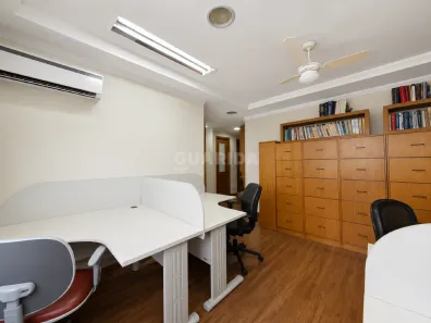 Sala Comercial para alugar, 113m² no Praia de Belas, Porto Alegre