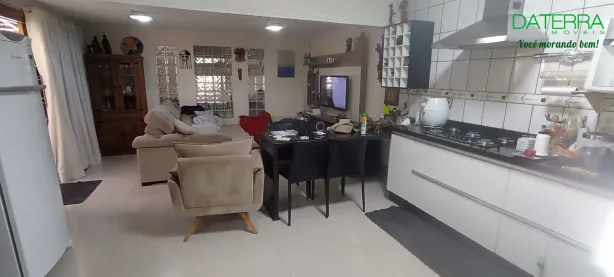 Casa com 3 Quartos à venda, 160m² no Goiânia 2, Goiânia