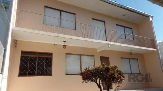 Casa com 2 Quartos à venda, 80m² no Jardim Sabará, Porto Alegre